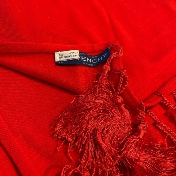 GIVENCHY Wool Wrap Throw - 24”X80” - Picture 11 of 14